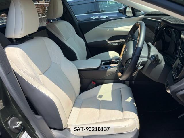 Lexus RX 2025-07 8131061-17