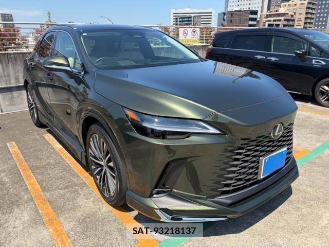 Lexus RX 2025-07 8131061-1