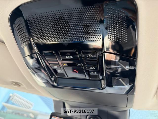 Lexus RX 2025-07 8131061-27