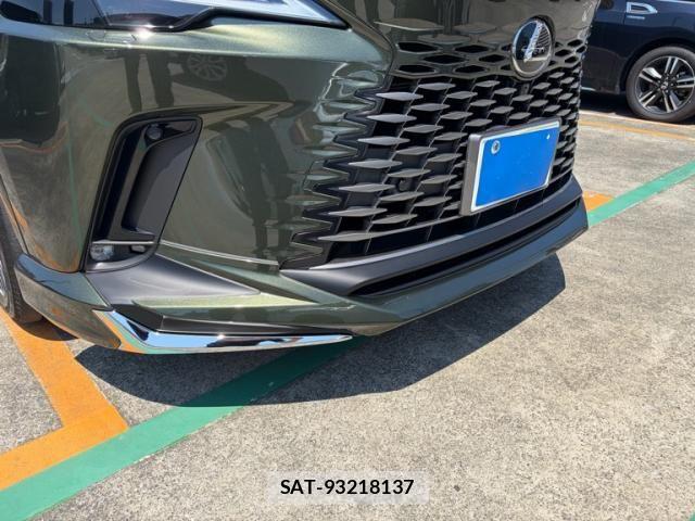 Lexus RX 2025-07 8131061-2