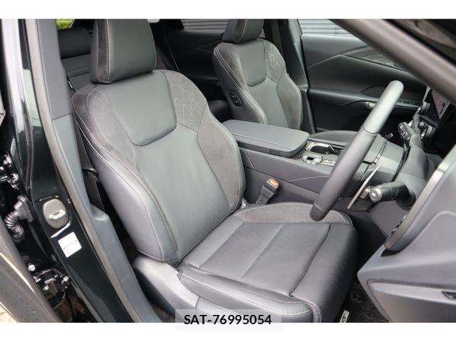 Lexus RX 2025-12 8131060-8
