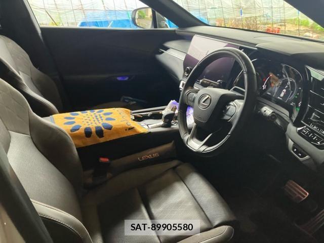 Lexus RX 2023-09 8230639-10