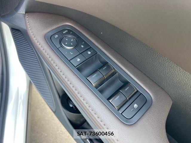 Lexus RX 2024-08 8230638-7