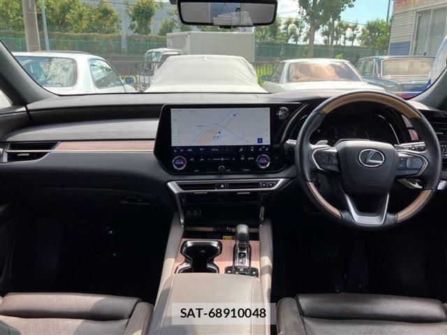 Lexus RX 2023-11 8315226-10