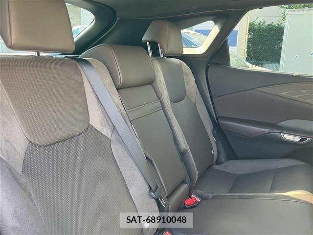 Lexus RX 2023-11 8315226-19