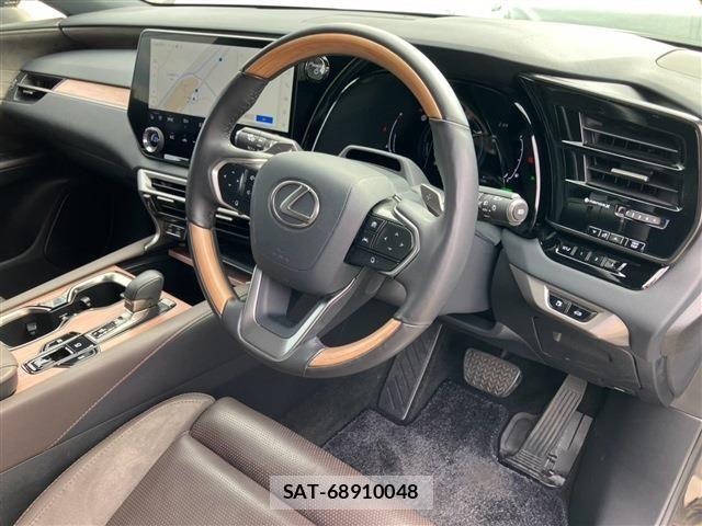 Lexus RX 2023-11 8315226-8