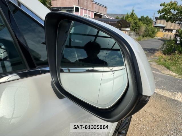 Lexus RX 2023-11 8315227-10