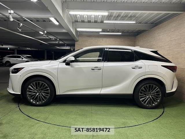 Lexus RX 2023-09 8336604-16