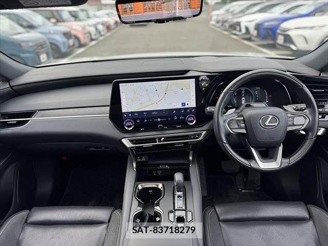 Lexus RX 2023-11 8413318-1