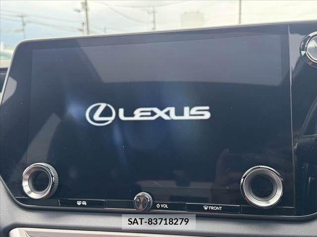 Lexus RX 2023-11 8413318-2