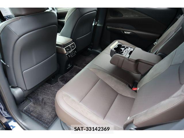 Lexus RX 2026-03 8666423-11