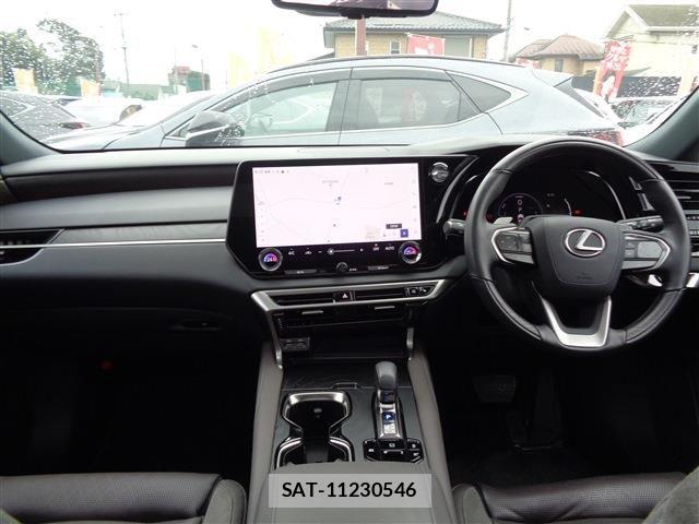 Lexus RX 2023-10 8660005-14