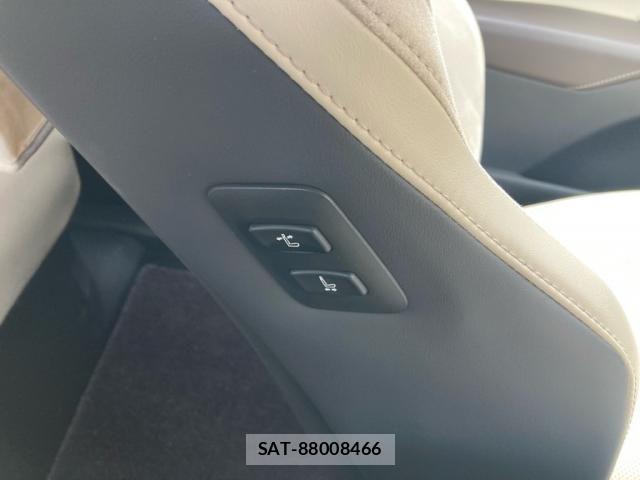 Lexus RX 2023-11 8743507-24