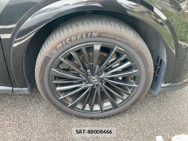 Lexus RX 2023-11 8743507-3
