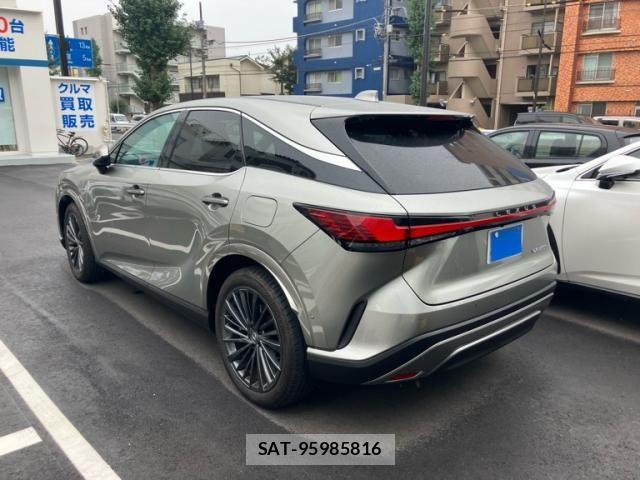 2024 Lexus RX350h — Photo 3