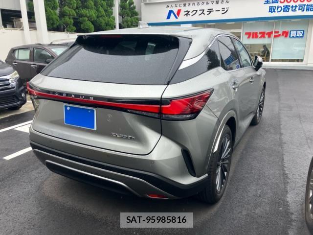 2024 Lexus RX350h — Photo 4