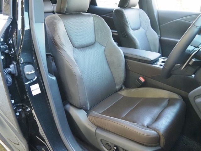Lexus RX 2023-05 1182273-12