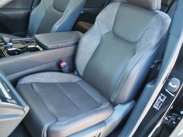 Lexus RX 2023-05 1182273-13