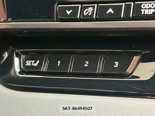 Lexus RX 2023-05 7358572-6