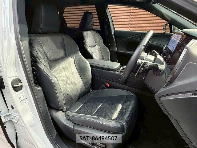 Lexus RX 2023-05 7358572-7