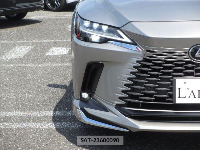 Lexus RX 2023-07 7392711-12