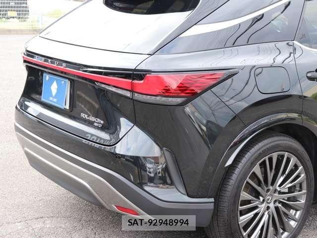 Lexus RX 2023-02 7617756-14