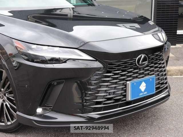 Lexus RX 2023-02 7617756-16