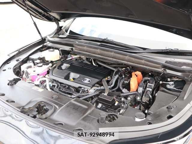 Lexus RX 2023-02 7617756-33