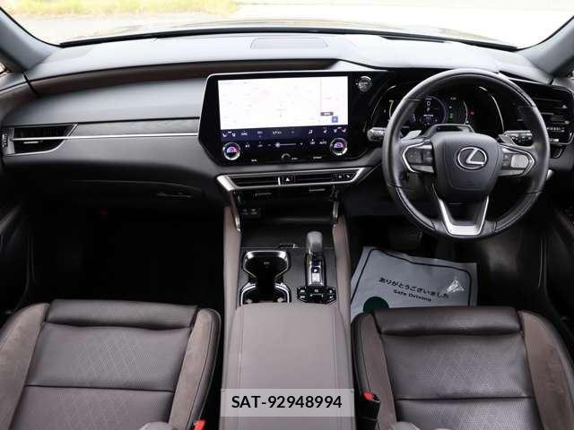 Lexus RX 2023-02 7617756-36