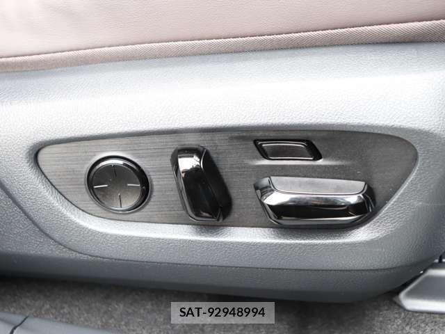 Lexus RX 2023-02 7617756-54