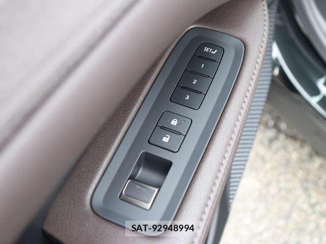 Lexus RX 2023-02 7617756-58
