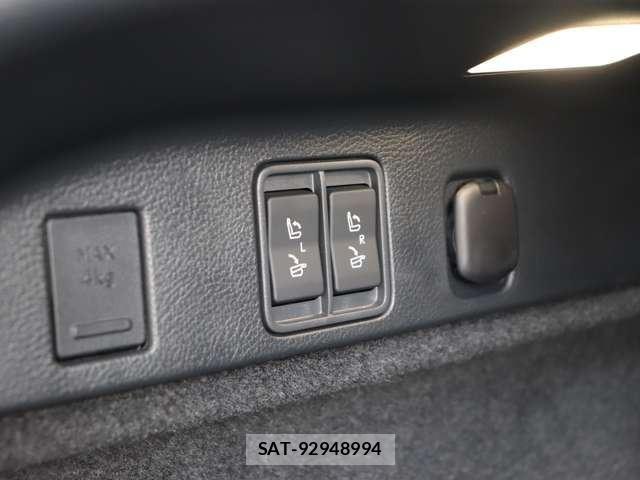 Lexus RX 2023-02 7617756-65