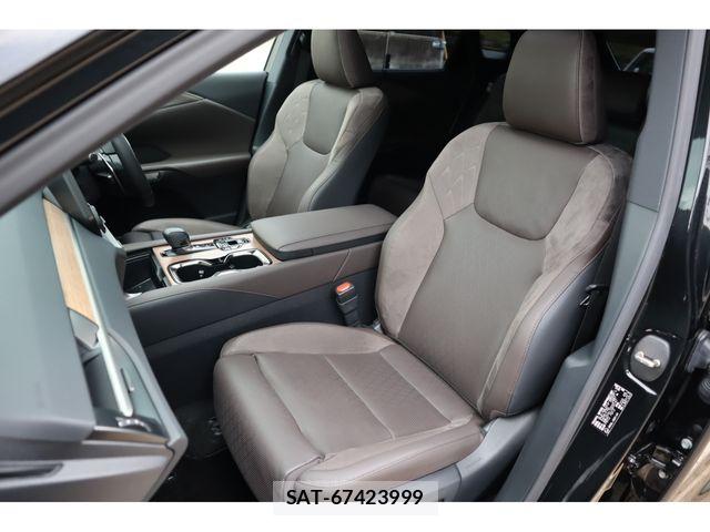 Lexus RX 2023-12 7902883-9