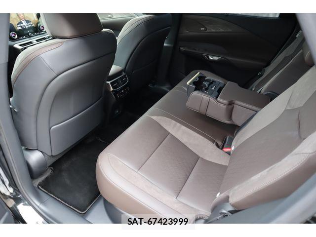 Lexus RX 2023-12 7902883-11