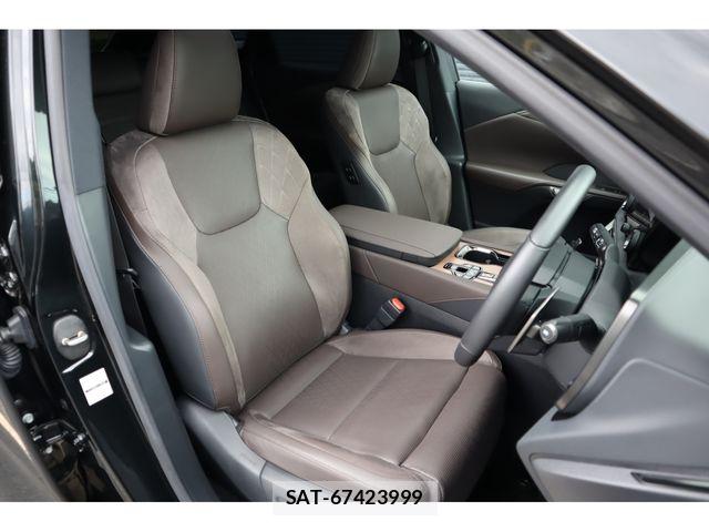 Lexus RX 2023-12 7902883-8