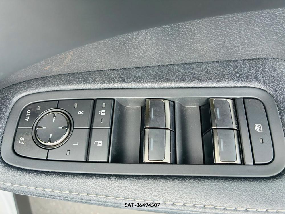 Lexus RX 2023-05 7358572-20