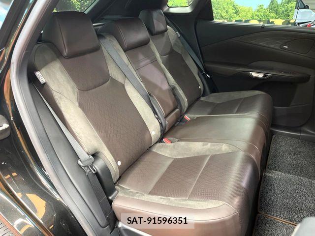 Lexus RX 2023-08 8074408-9
