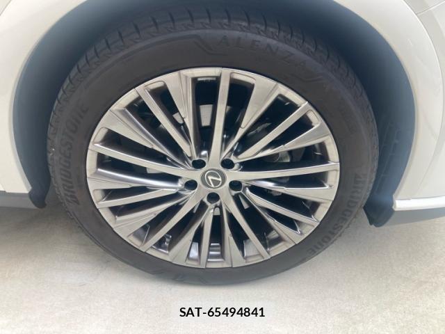 Lexus RX 2024-02 8074406-3
