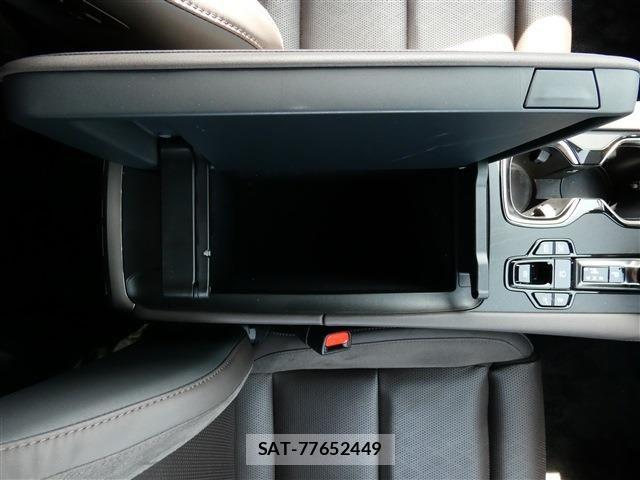 Lexus RX 2023-05 8074409-11