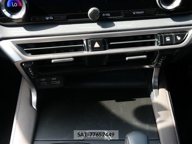 Lexus RX 2023-05 8074409-8