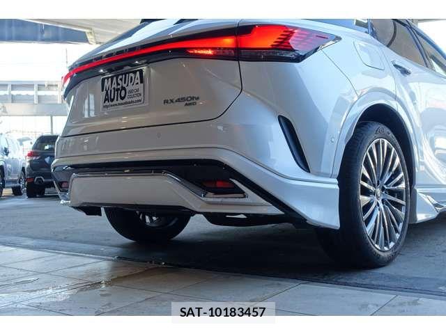 Lexus RX 2023-11 8336612-2