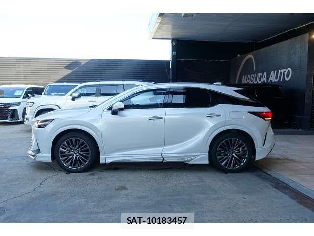Lexus RX 2023-11 8336612-5