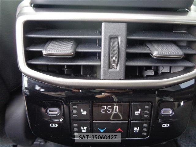Lexus RX 2023-05 8366794-14