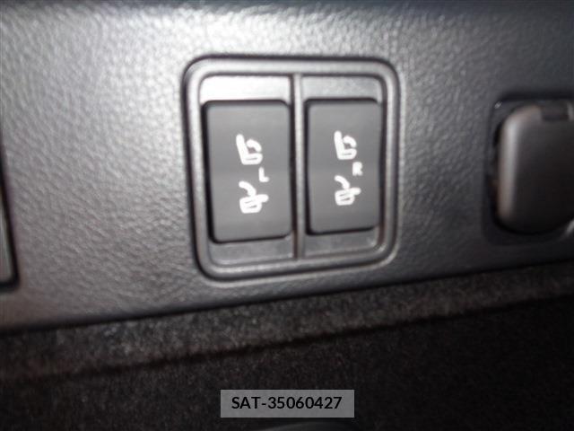 Lexus RX 2023-05 8366794-19