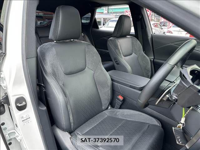Lexus RX 2023-09 8562488-3