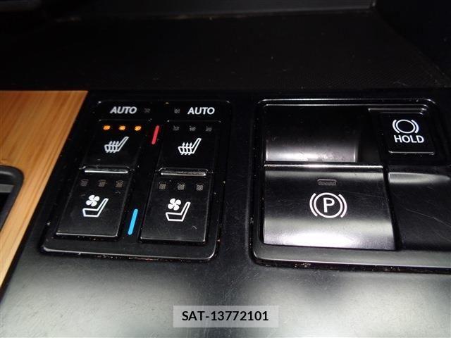 Lexus RX 2020-04 802996-21