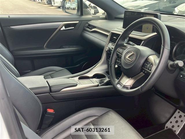 Lexus RX 2022-07 1222497-12