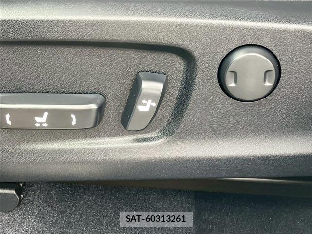 Lexus RX 2022-07 1222497-14