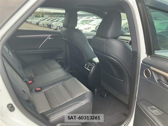 Lexus RX 2022-07 1222497-16