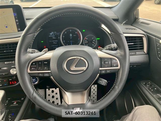 Lexus RX 2022-07 1222497-20